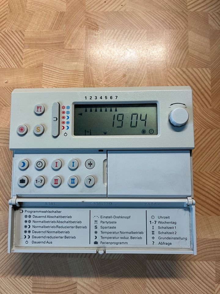 Viessmann Uhrenthermostat Typ 350 in Herne