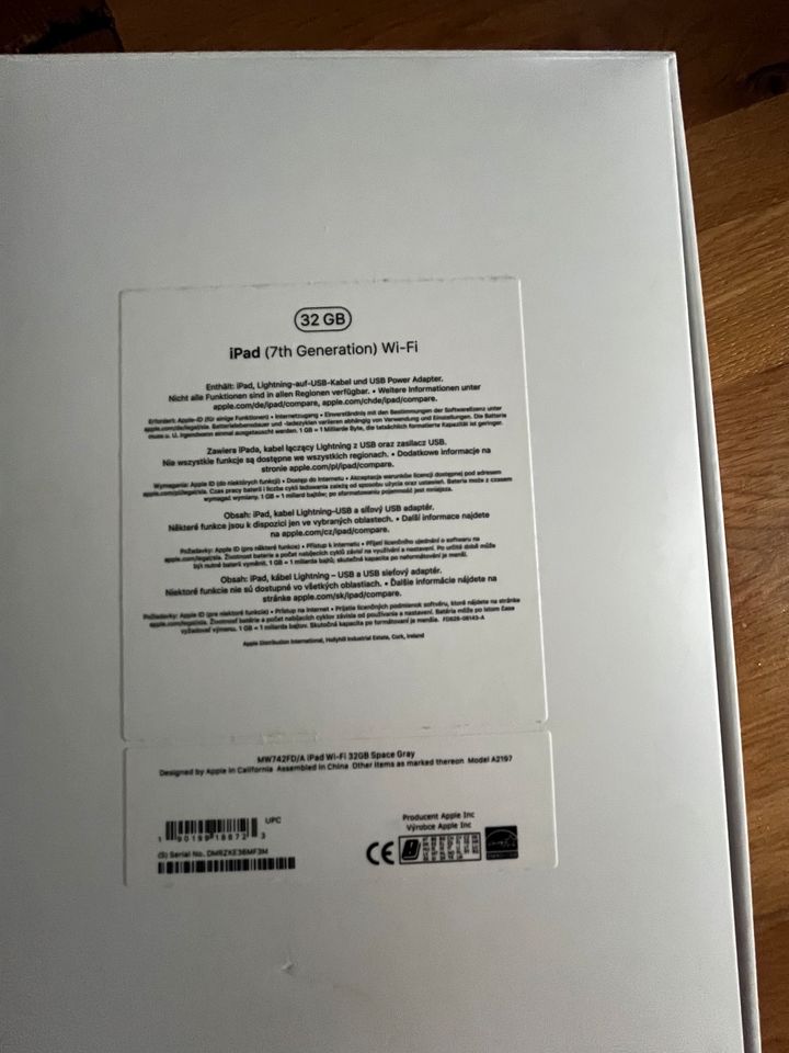 Apple iPad WIFI 32 GB Space Grey u. Pencil… in Wiesbaden