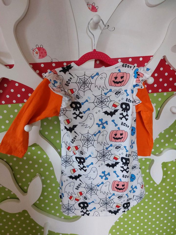 Niedliches Kleid für Halloween  mit Flügelärmeln in Erfurt