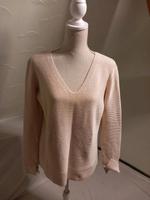 Pullover, spitzen Ausschnitt,apriko,Gr 40,Basic H uM Sachsen - Zeithain Vorschau