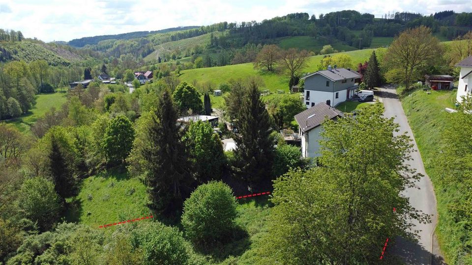 Preiswertes, sofort bebaubares Baugrundstück in herrlicher Naturlage! in Morsbach