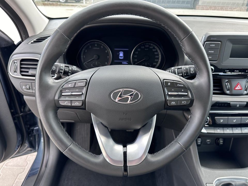 Hyundai i30 1.0 Select Klima Audiopaket PDC i30 1.0 Sele in Papenburg