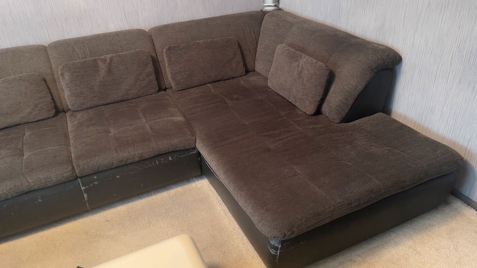 Couch / Wohnlandschaft zu verschenken in Dortmund