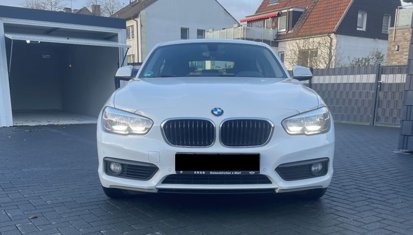 BMW 118i Automatik inklusive Sommer- und Winterreifen in Bottrop