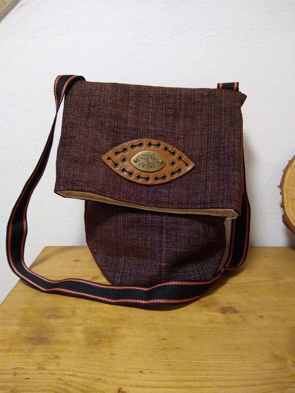 Umhängetasche Handtasche Handmade Unikat in Neustadt an der Aisch