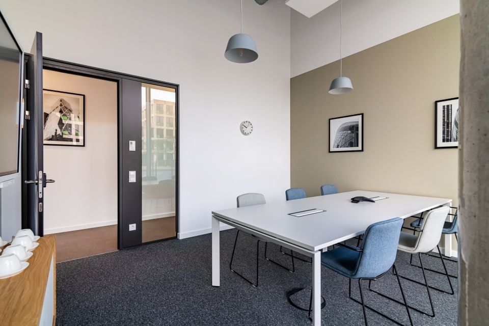 All-inclusive-Zugang zu professionellen Büroräumen für 2 Personen 10 sqm  in Regus Basler Strasse in Bad Homburg