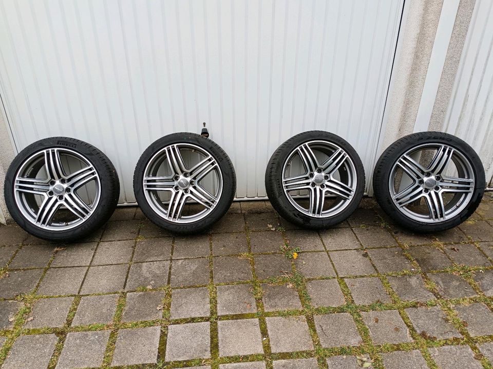 Pirelli 245/40 R19 94W mit Wheelworld Felgen, VW Tiguan, Audi in Bochum