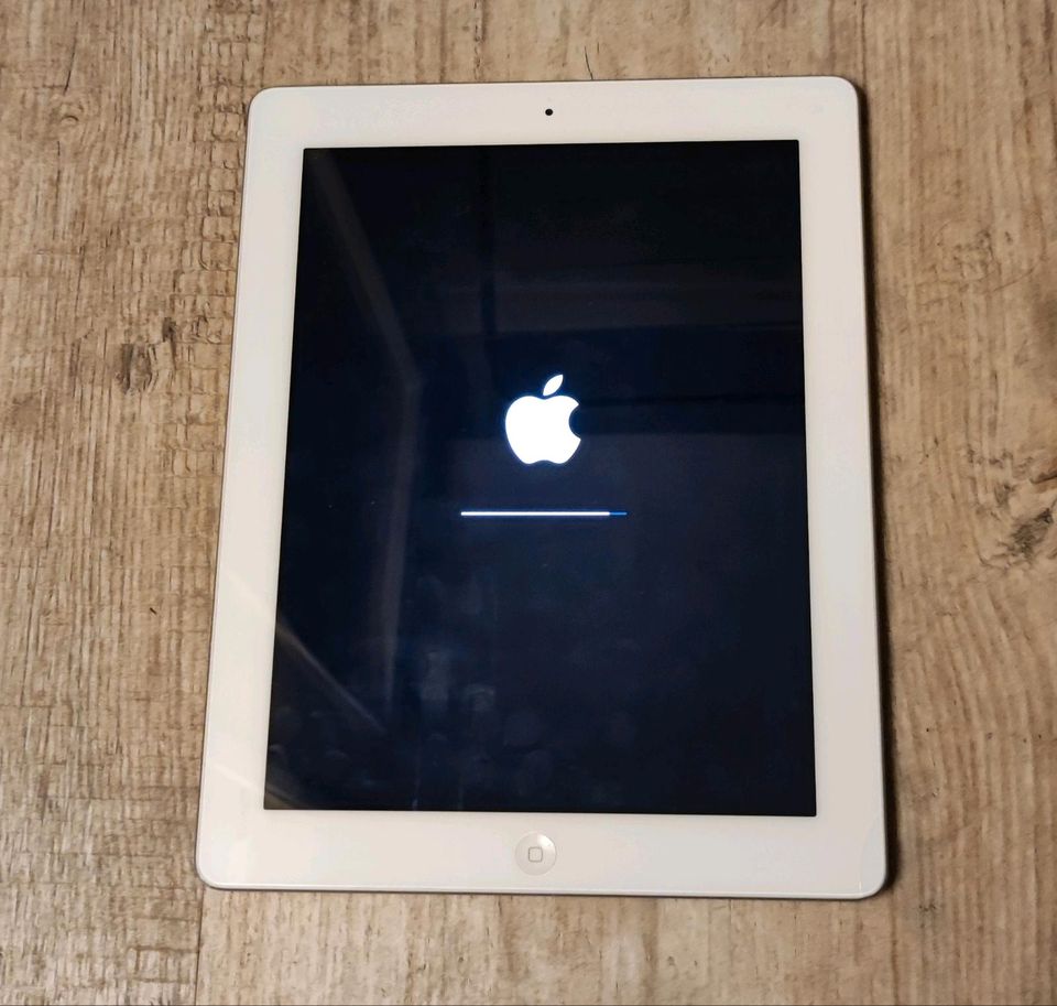 Apple iPad 4. Generation (A1460) 64GB in Düsseldorf