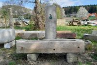 Antiker Granittrog mit Brunnensäule, Granittrog, Steintrog, handgehauenes Einzelstück, Brunnentrog, Granitbrunnen, Gartenbrunnen, Natursteinbrunnen, Steintrog für Garten, Granitwassergrand, Brunnen Bayern - Eppenschlag Vorschau