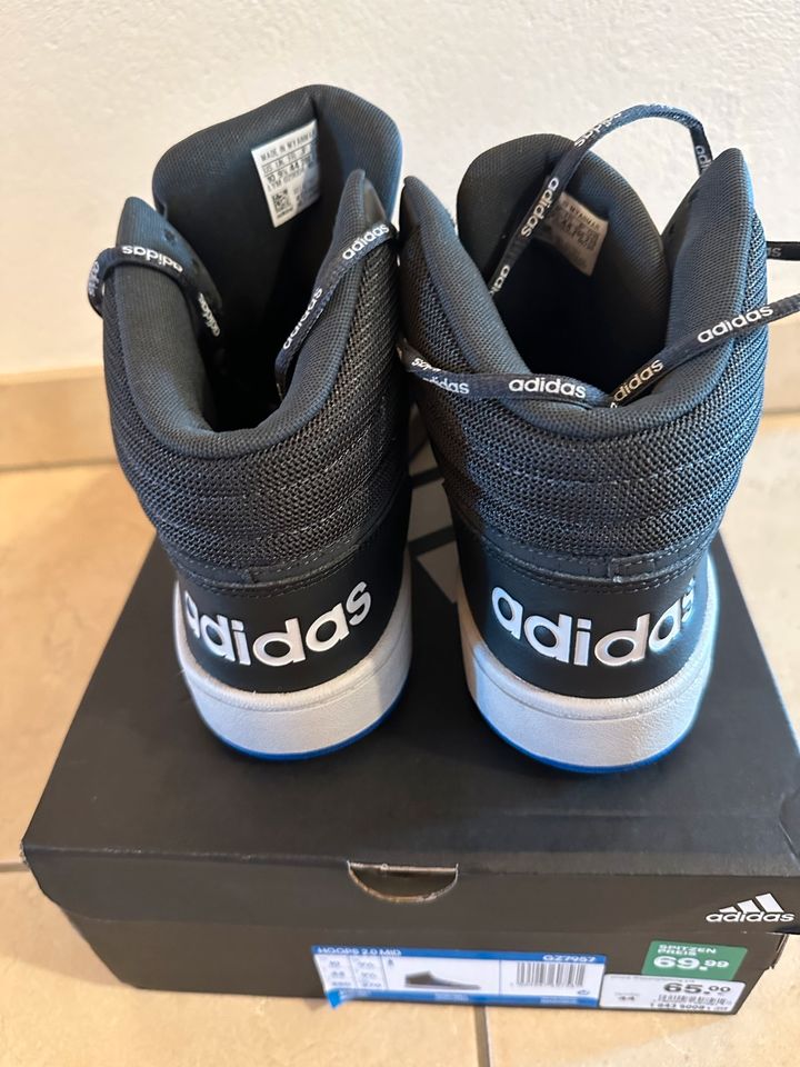 Adidas midcut neu in Flieden