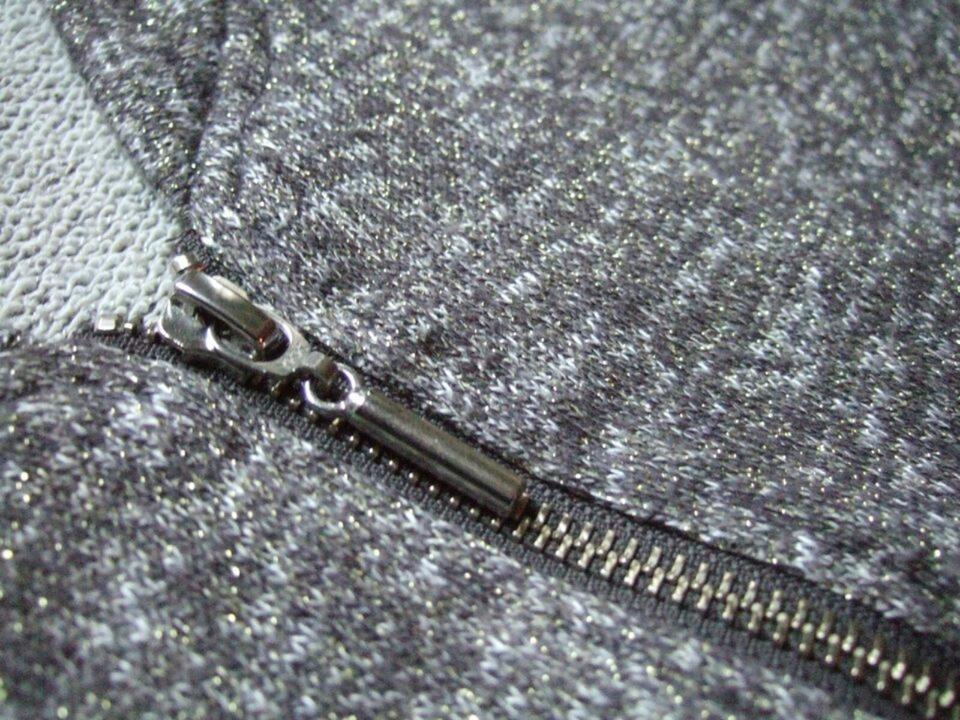 PROMOD Strickjacke Sweatjacke Gr. M 38 40 Gold-Glitzer beige in Gelsenkirchen