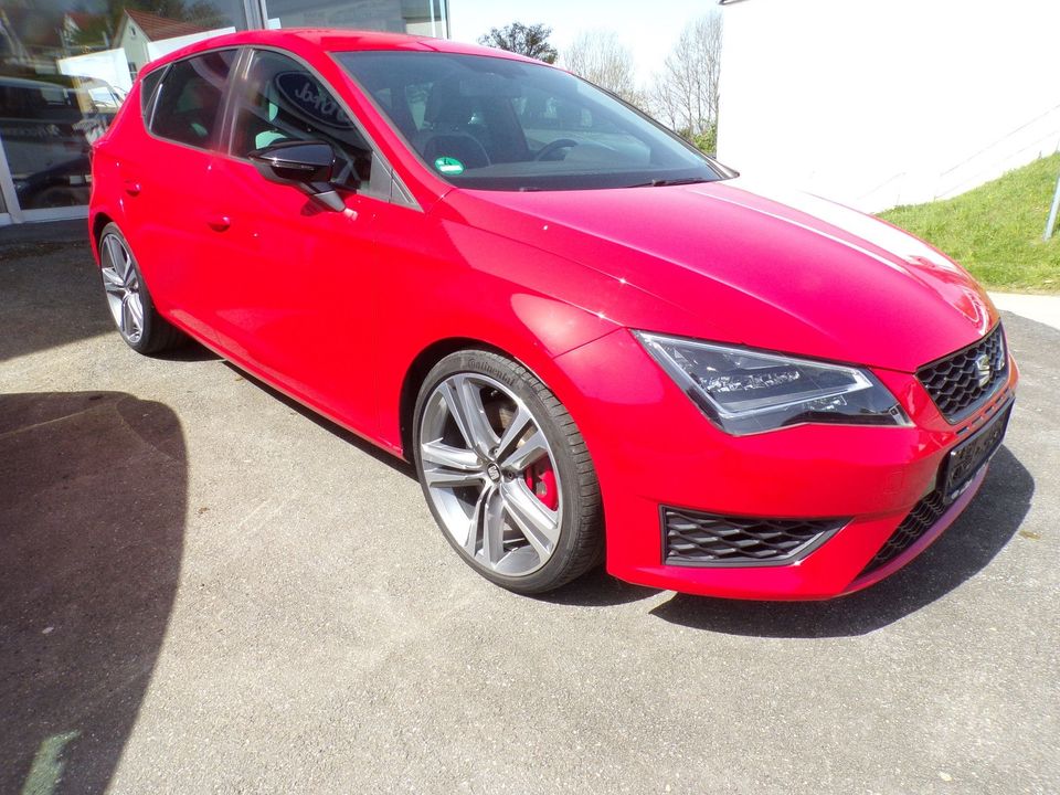 Seat Leon Cupra 280 in Perlesreut