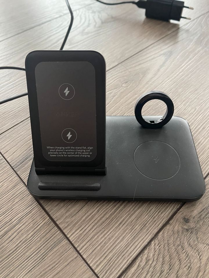 Aufladestation Apple Watch + IPhone in Taufkirchen München