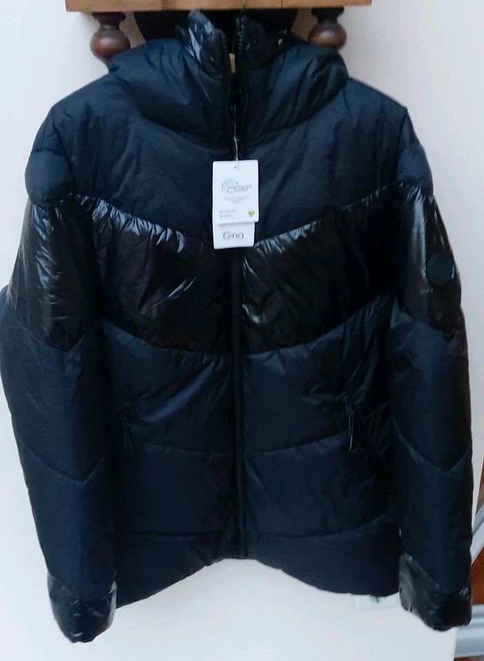 Jacke neu mit Originaletikett Größe 42 in Oberthulba