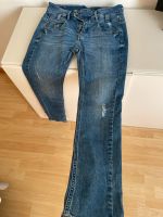 Jeans, mit tief sitzenden Gesäßtaschen Nordrhein-Westfalen - Düren Vorschau