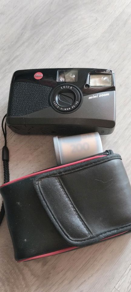 Leica - Mini Zoom - Vario - Elmar 35-70 mit Tasche & Film in Krefeld