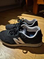 New Balance 515 schwarz/weiße Sneakers Gr. 40,5 Berlin - Wilmersdorf Vorschau