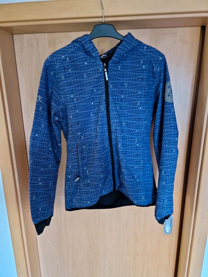 Softschelljacke von xs exes Gr. 176 in Petersaurach