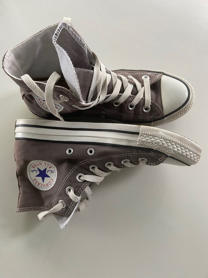 CONVERSE Sneaker 'CHUCK TAYLOR ALL STAR CLASSIC HI' Grau 37 in Heidenrod