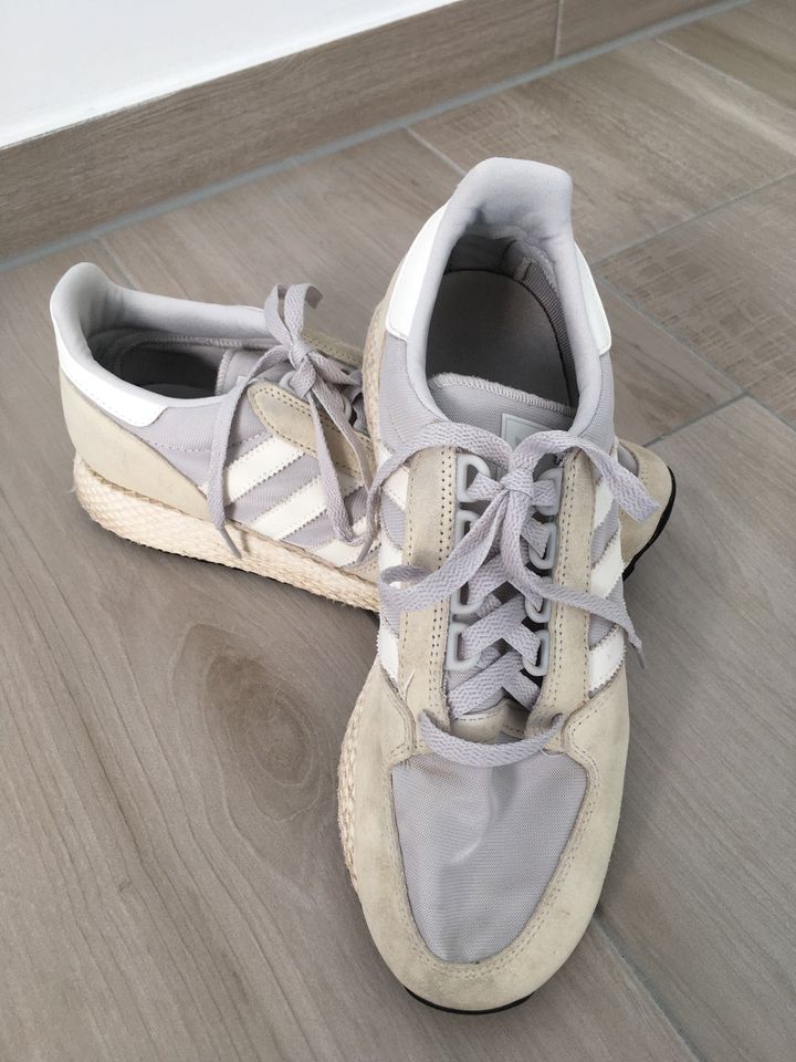 Adidas Sneaker Turnschuhe grau weiß in Rostock