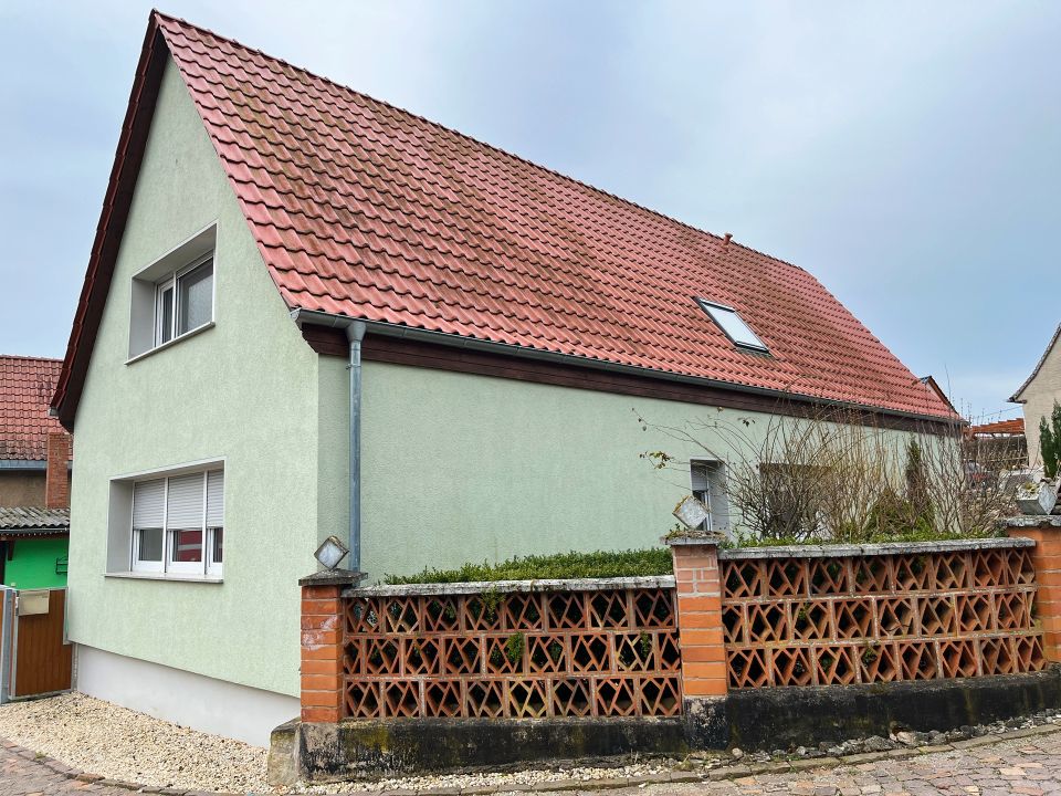 Gemütliches Einfamilienhaus mit Photovoltaikanlage, Wärmepumpe & Sauna! in Eckartsberga