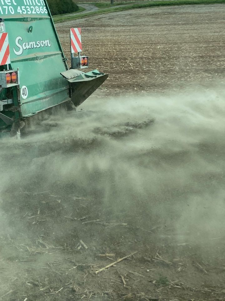 Vermietung Verleih Miststreuer , Kompost, Gärsubstrat in Rennau