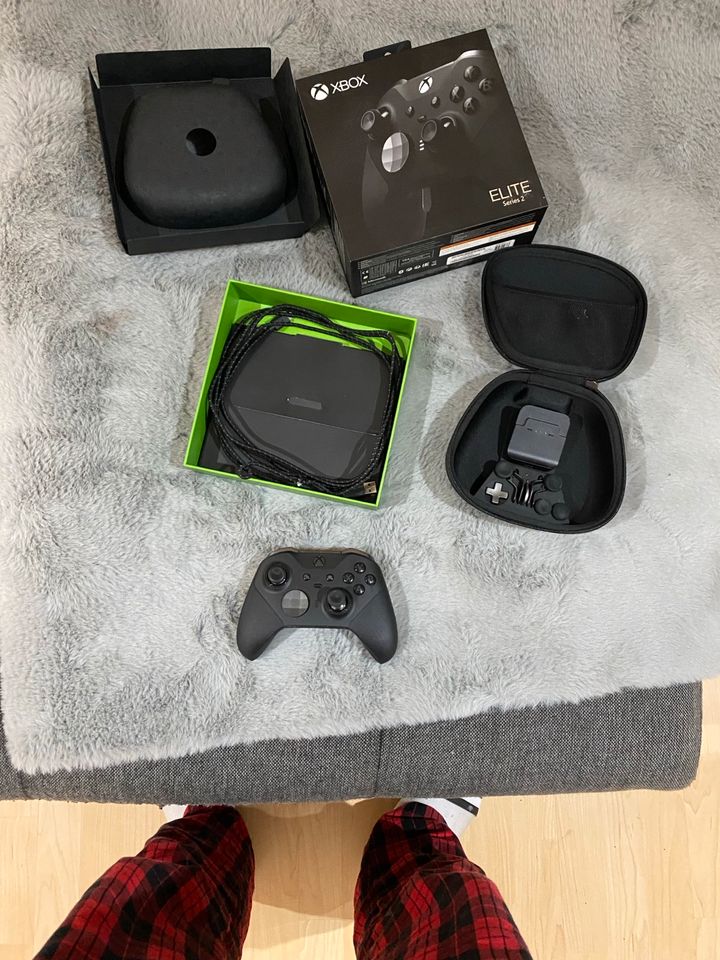 Xbox Elite Series 2 Controller in Ammerthal