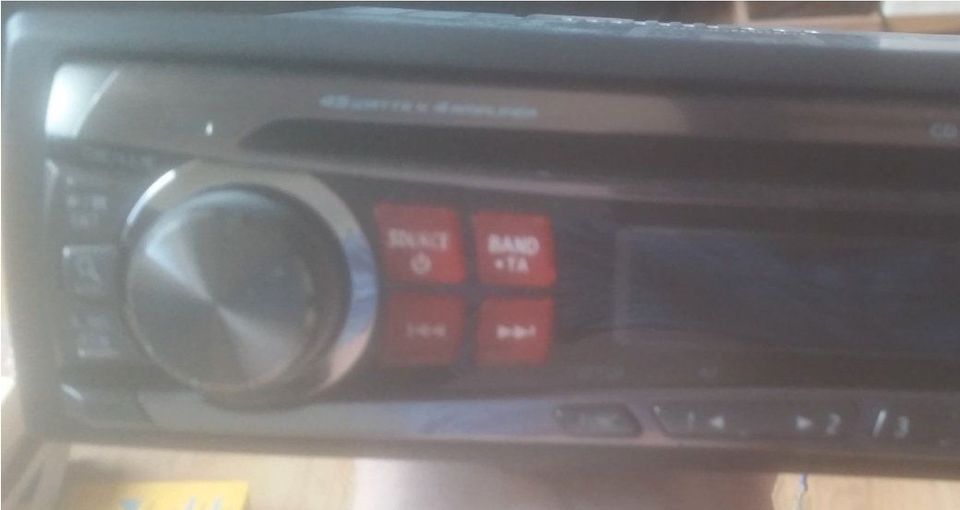 Alpine CDE-987RR Autoradio & CD-Player in Schönwald im Schwarzwald 