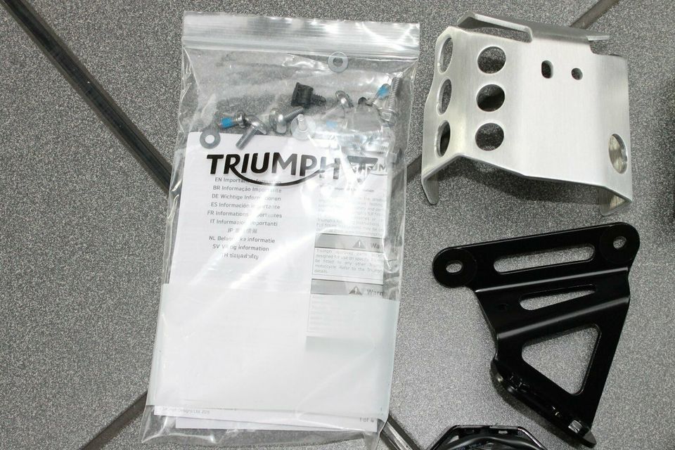 TRIUMPH TIGER EXPLORER LED FOG LIGHT KIT A9838020 in Lohne