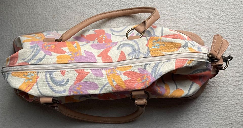 Schicke Handtasche von Sisley in Woltersdorf