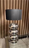 Tischlampe im Chromoptik mit schwarzem Lampenschirm Düsseldorf - Rath Vorschau