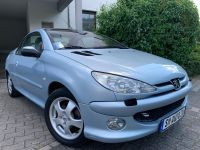 Peugeot 206 CC 1.6 Benzin  Cabrio*Leder*KLIMAA*Tüv 06/2025 Frankfurt am Main - Oberrad Vorschau