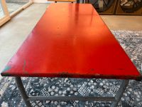 VINTAGE SCHREIBTISCH FRANZÖSISCHER SCHULTISCH METALL ROT Berlin - Friedenau Vorschau