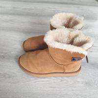 UGG Winter Boot Gr,38 braun mit Schleife Echtleder Top Schleswig-Holstein - Kiel Vorschau