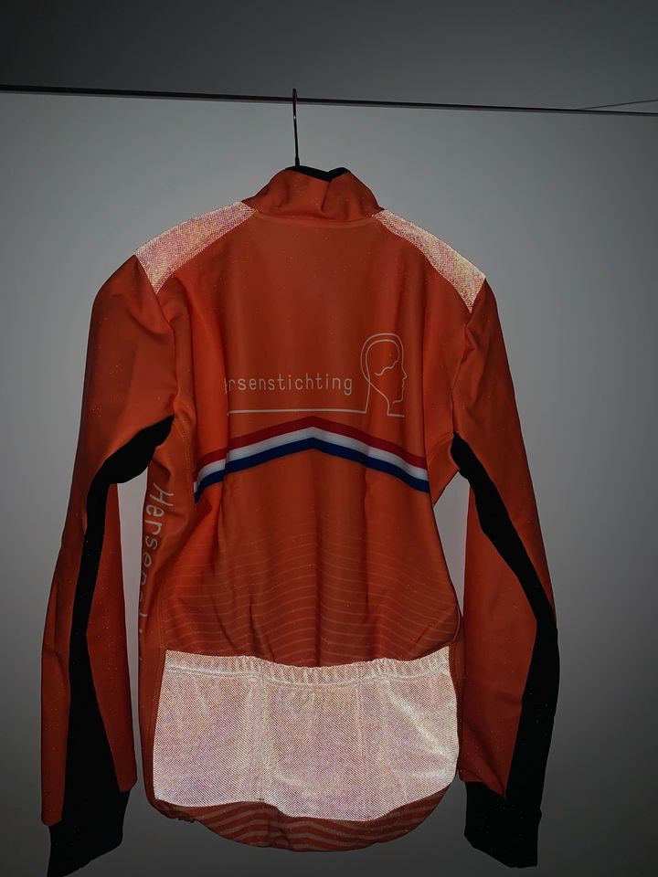 Bioracer Niederlande Winter Thermo Radjacke in Größe S in Kr. Passau -  Passau | eBay Kleinanzeigen ist jetzt Kleinanzeigen