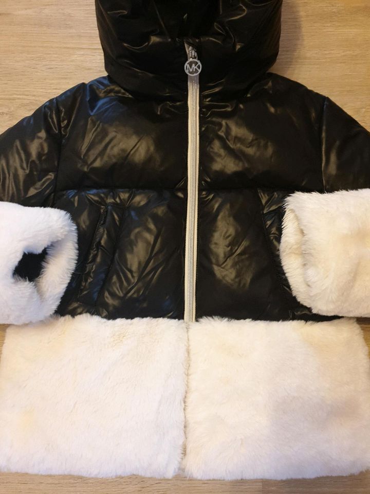 Michael kors Winter-Jacke Gr.122.  Neuwertig ❤ in Schwendi