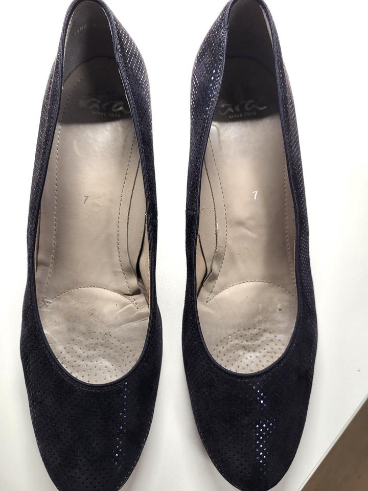 Tolle Pumps in dunklem blau, neu, Gr. 7 (6,5), Ara, Luftpolster in Aichach
