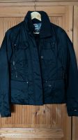 Winterjacke Tommy Hilfiger Winterjacke Gr. S NEUWERTIG Nordrhein-Westfalen - Mönchengladbach Vorschau