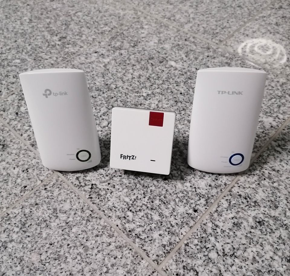 2 St Tp-link und 1 st Fritz Repeator. in Kerpen