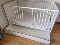 Babybett umbaubar zu Kinderbett, mit Matratze und 3 Bezügen Baden-Württemberg - Freiburg im Breisgau Vorschau