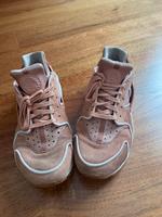 Nike Huarache Sportschuhe Sneaker 41 eher 39 26,5cm lachsfarben Dresden - Dresden-Plauen Vorschau