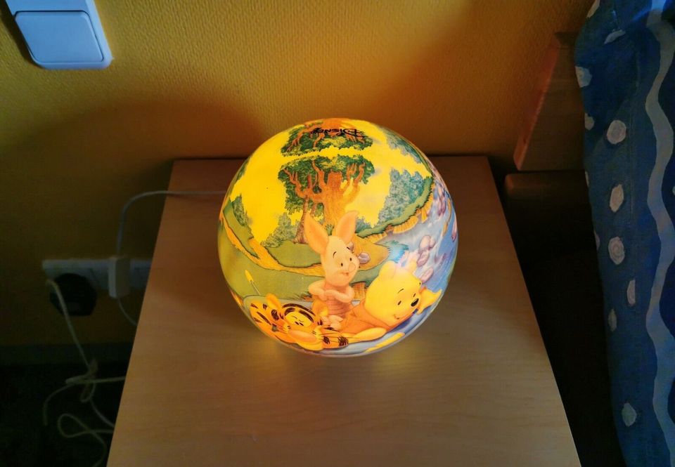 DISNEY Winnie Pooh Kinderzimmer Tischlampe Lampe Bettlampe in Frankfurt am Main