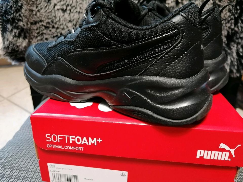 Puma Cilia Sneaker Schuhe Größe 38,5 schwarz neuwertig in Remscheid