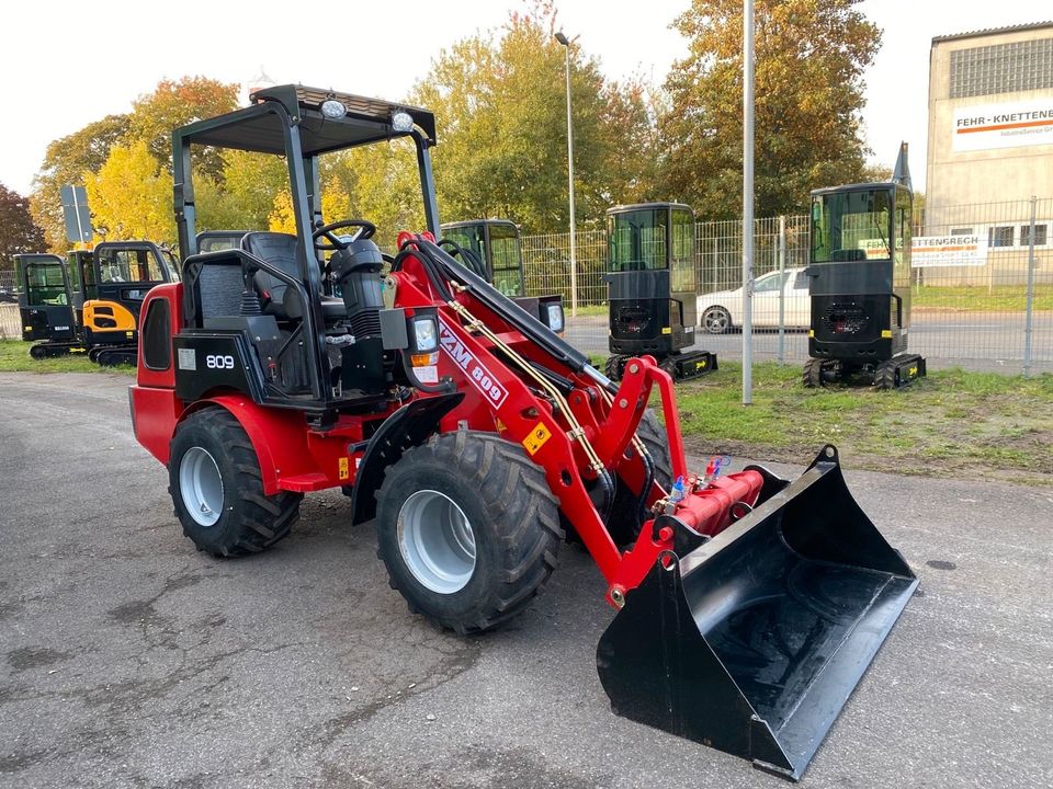 Radlader 809 Frontlader Hoflader Kompaktlader Kubota/Perkins in Teterow