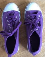 H&M DIVIDED Sneaker, Größe 38, US 7, lila/violett Baden-Württemberg - Karlsruhe Vorschau