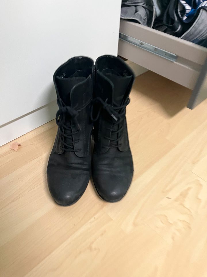 Gabor Damenstiefel Schuhe Grösse 40 in Nufringen