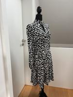 Elegantes Orsay-Kleid mit Unterkleid – Größe 36 Nordrhein-Westfalen - Eschweiler Vorschau