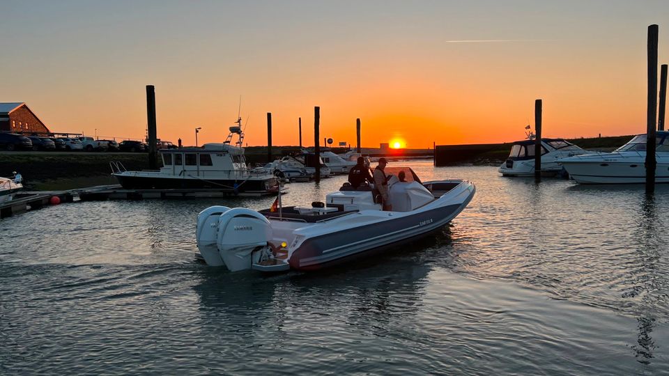 ZAR 85 SL SPORT LUXURY VORFÜHRBOOT - ZARFORMENTI  ** Sofort LB in Schortens