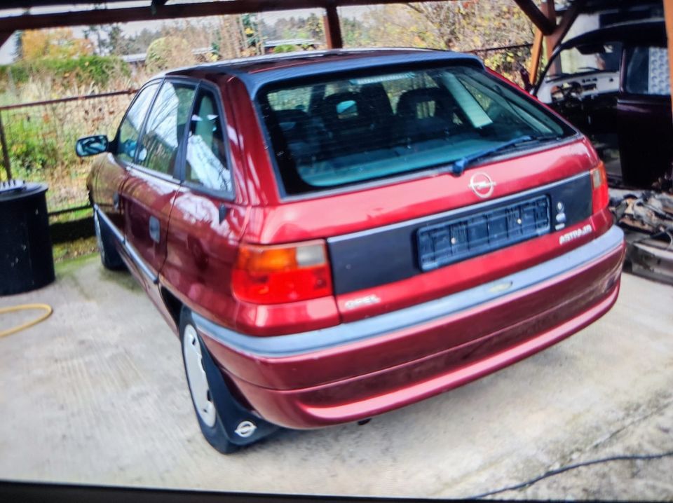 Opel Astra Oldtimer in Berlin