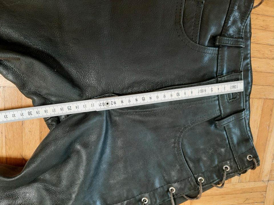 Motorradhose/Echtlederhose 32 in Stuttgart